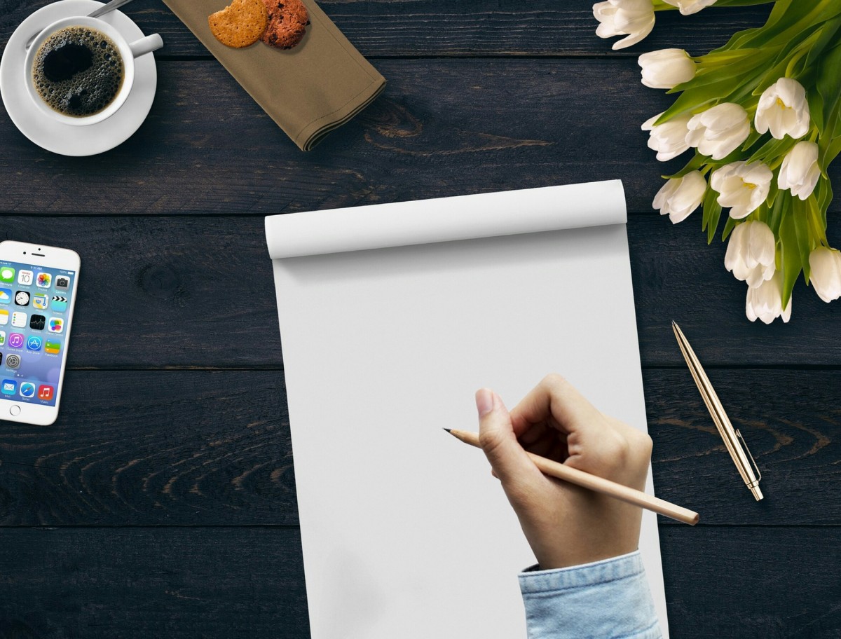 writing-3321866 1920 writing-3321866 1920