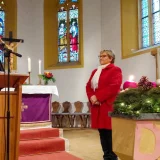  Pfarrer Rudolf Mader (Möhra) würdigte die langjährige Arbeit von Brigitte Siebert und wünschte Gottes Segen für ihren neuen Lebensabschnitt. © Julia Otto