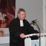  Pfarrer Roland Jourdan hielt die Predigt im festlichen Gottesdienst. © Lutz Rommel