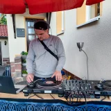  DJ Gin Schiller sorgte am Mischpult für abwechslungsreiche Beats © Julia Otto