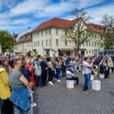 Kundgebung am 28. April auf dem Marktplatz in Bad Salzungen.  © Julia Otto